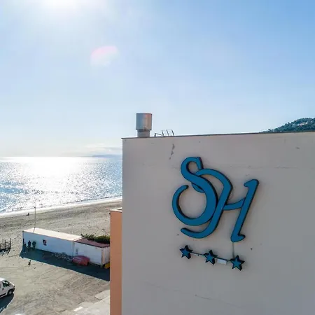 Отель Sirenella 3*