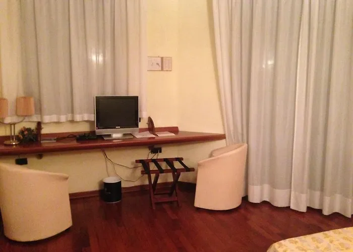 Sirenella Otel Mele