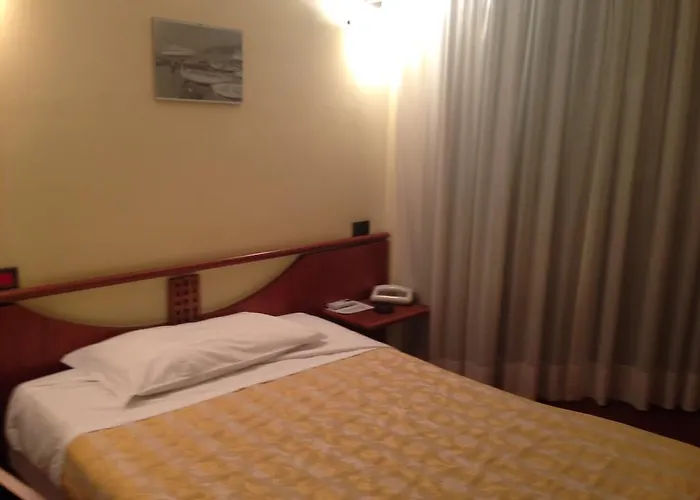 Sirenella Otel Mele